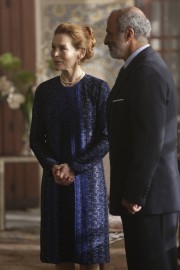 (L-R): Amira (Alice Krige) and Khaled (Nasser Faris) in the pilot episode of TYRANT.