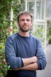  Floris Wagemakers takes over Kathryn Burke’s garden in Tuam, County Galway, Series 7, episode 4 Super Garden, RTÉ One