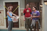 Big Bang Theory - Season 9 - Kaley Cuoco-Sweeting as Penny, Jim Parsons as Sheldon Cooper and Johnny Galecki as Leonard Hofstadter.The Big Bang Theory 9, ep. 3 