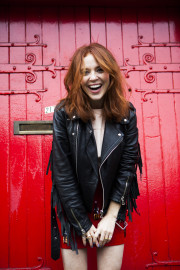 Angela-Scanlon - pic-01