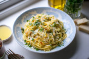 Spaghetti Aglio E Olio - Donal's Meals in Minutes ep2