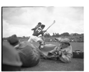 10. The Game_Action Gets Close to the Press 1953_FI10