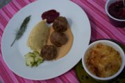 Jansson's temptation Meatballs with potato pureé brown sauce ligonberry jelly and pickled cucumber kerry 5