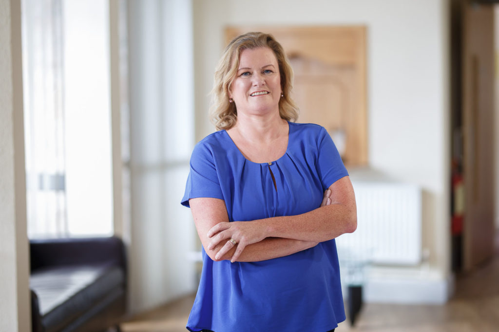 Máirín Ní Ghadhra