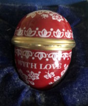 Documentary on One - The jewelry box